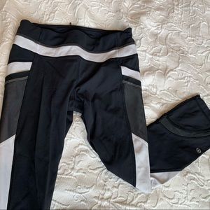 Women’s size 2 lululemon leggings